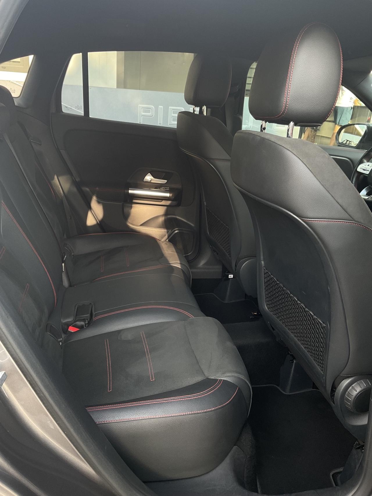Mercedes-benz GLA 200 d Automatic Premium allestimento AMG