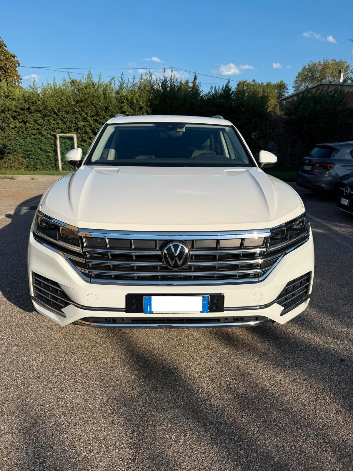 Volkswagen Touareg 3.0 V6 TDI - 4X4 - PELLE - NAV. -