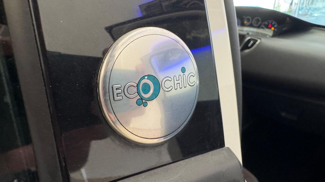 Lancia Ypsilon 0.9 TwinAir 85 CV 5 porte Metano Ecochic Silver