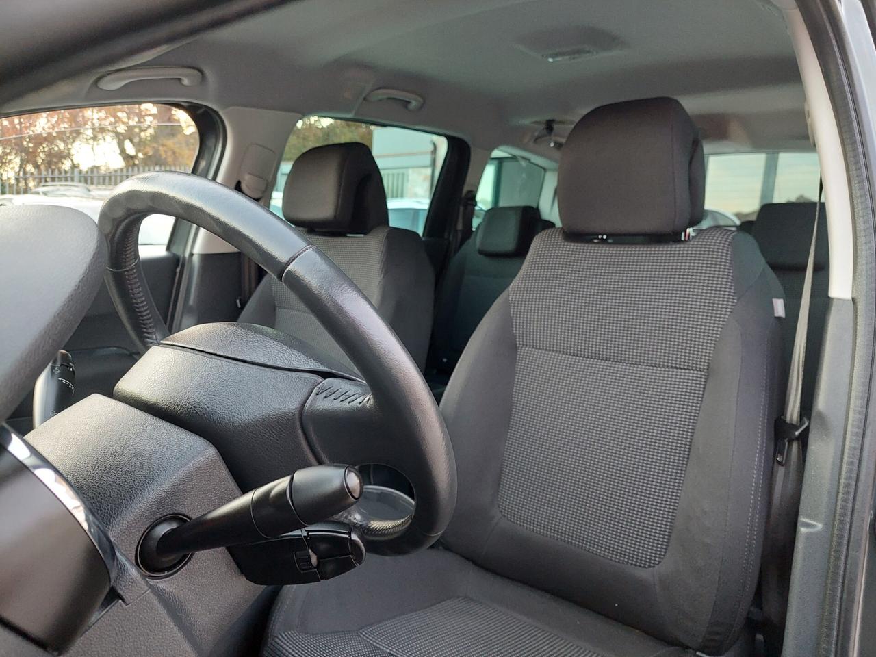 Peugeot 5008 1.6 HDi 110CV 80.000km 7posti