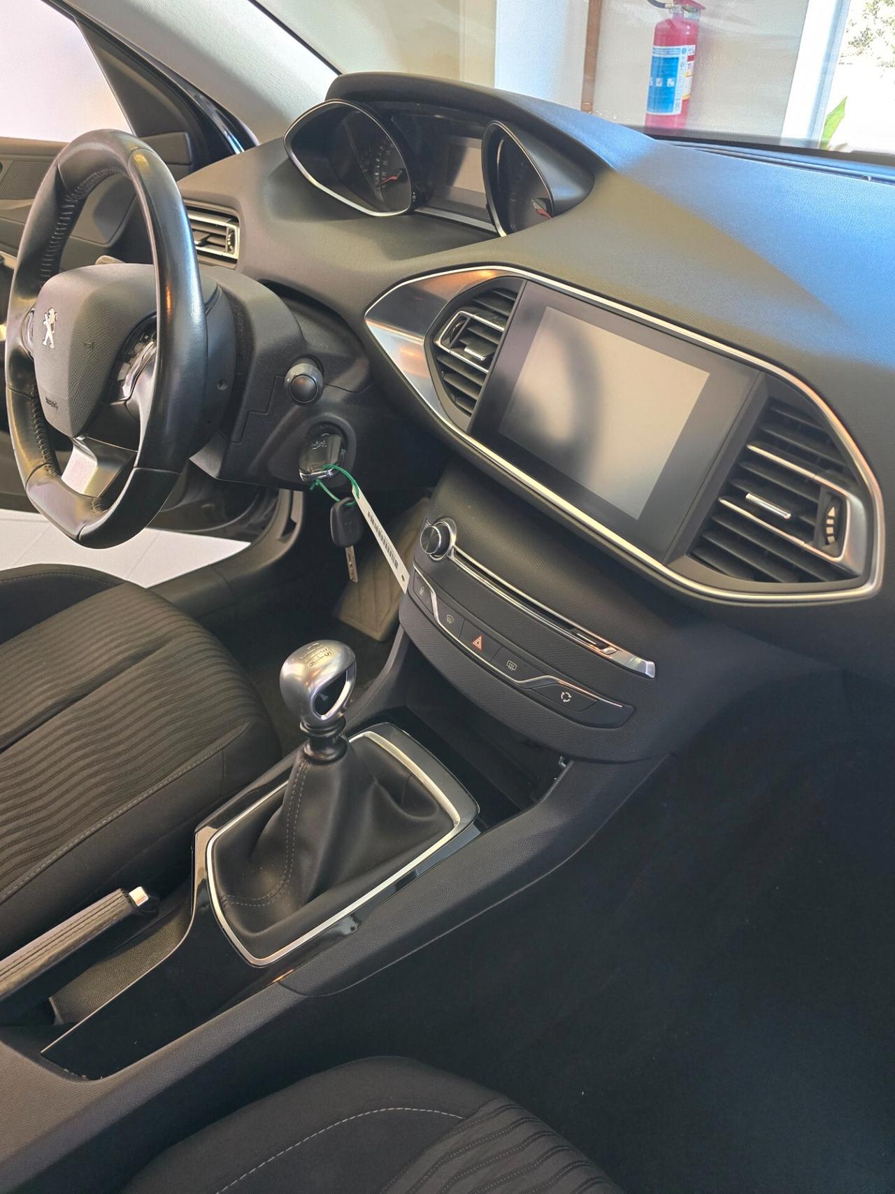 Peugeot 308 BlueHDi 120 S&S SW Active