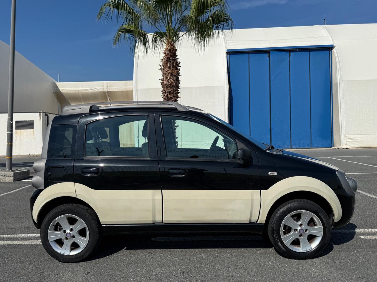 Fiat Panda 1.3 MJT 16V 4x4 Cross-DA VETRINA-PERMUTABILE