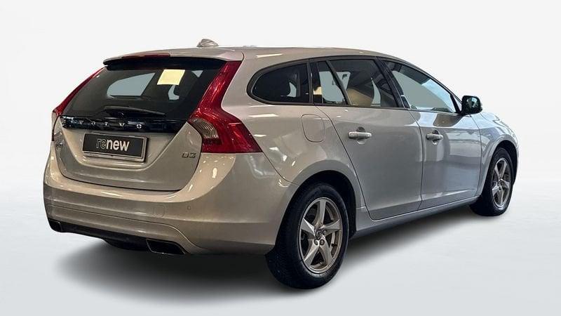 Volvo V60 I 2014 2.0 D3 Momentum Geartronic