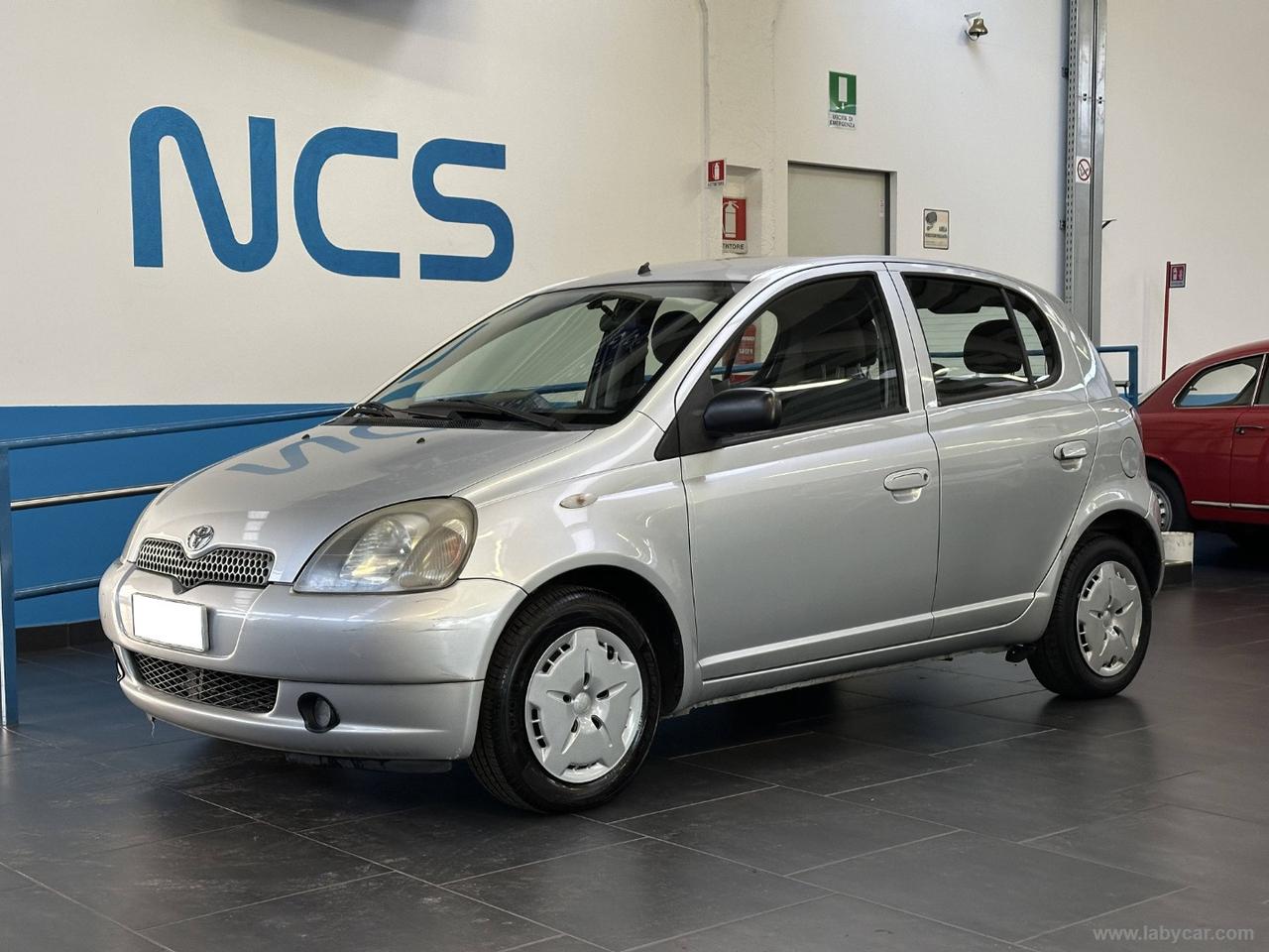 TOYOTA Yaris 1.3 16V 5p. Luna