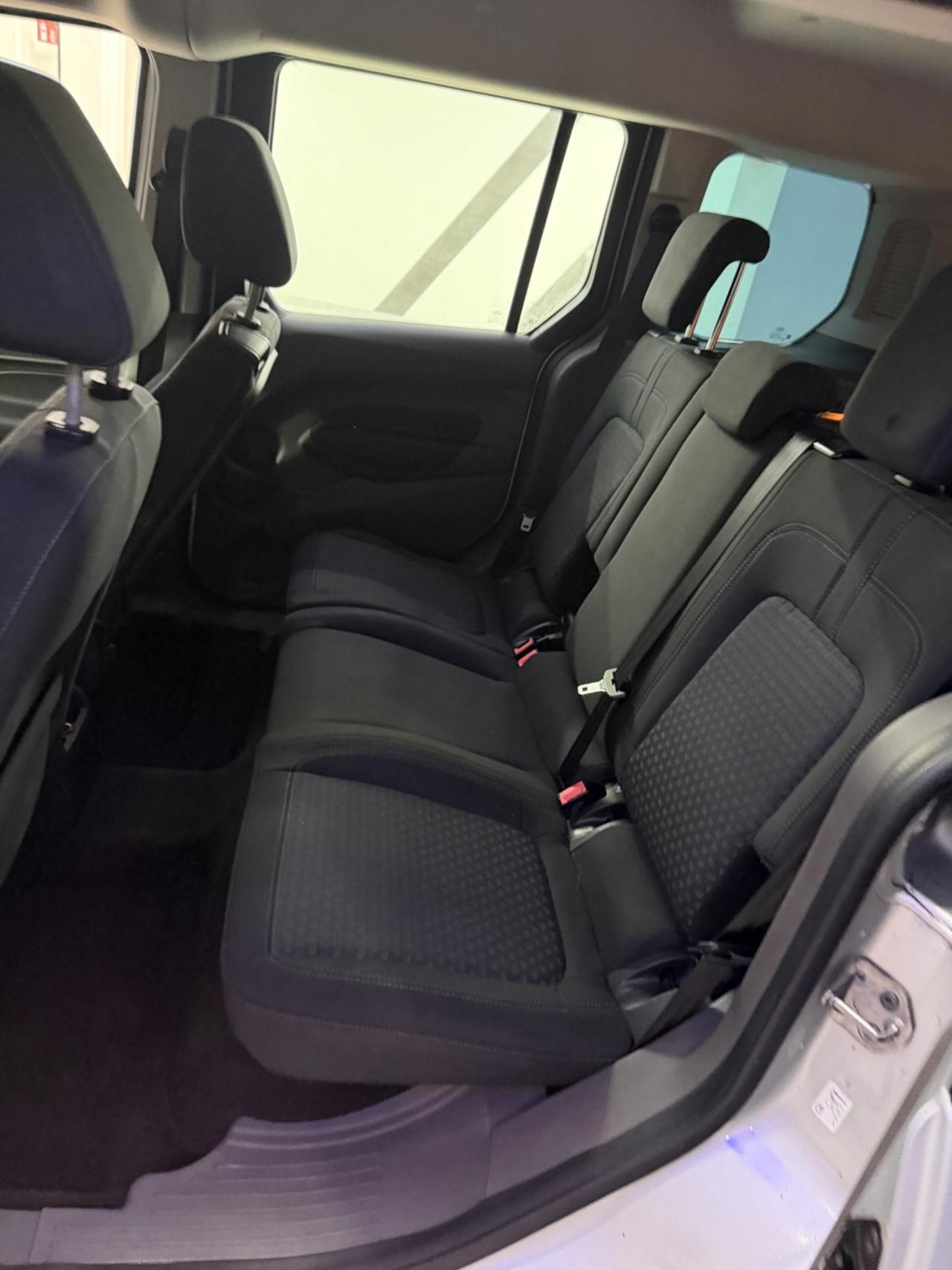 Ford Tourneo Connect 1.5 TDCi 120 CV Titanium