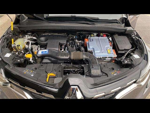 Renault Captur 1.6 E-TECH Hybrid Intens Auto 145cv