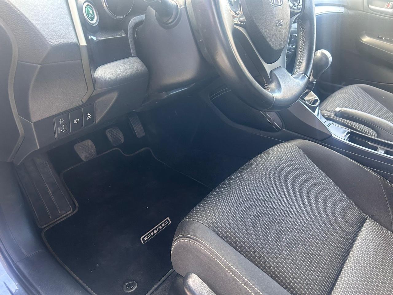 Honda Civic 1.6 i-DTEC Lifestyle Navi ADAS