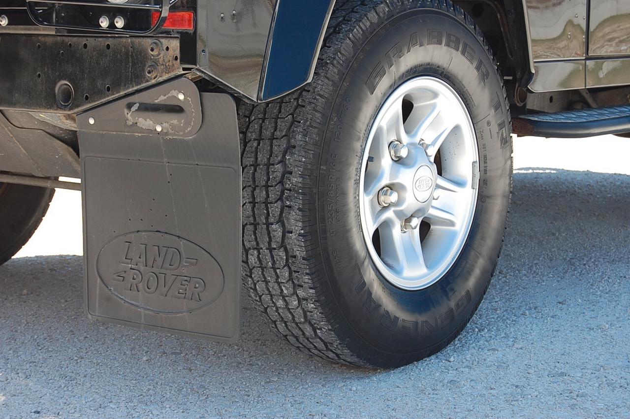Land Rover Defender 90 2.4 TD4 Station Wagon SE