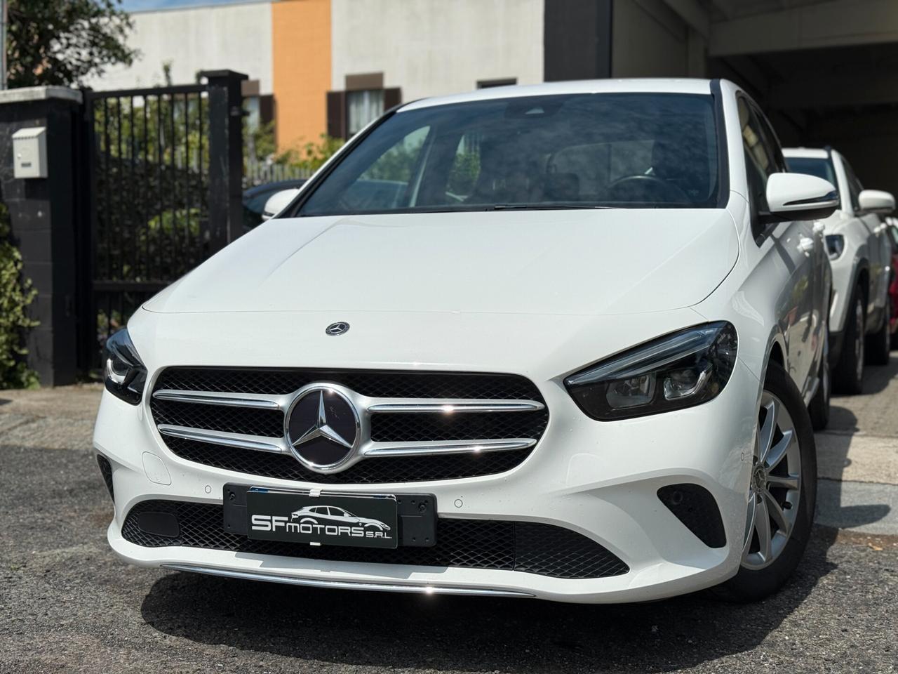Mercedes-benz B 180 B 180 d Automatic Premium