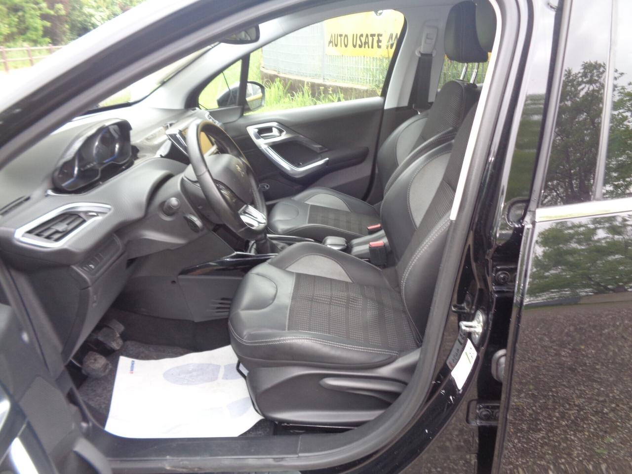 Peugeot 2008 BlueHDi 100 GT Line da vetrina