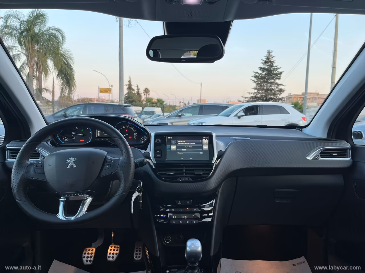 PEUGEOT 2008 BlueHDi 120 S&S Crossway