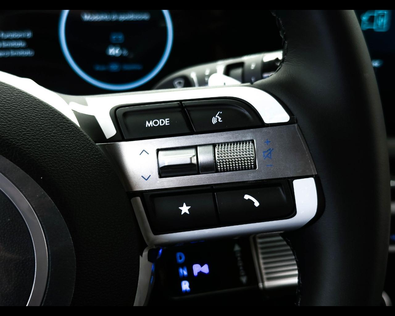 HYUNDAI TUCSON PE 1.6HEV AT 2WD BUSINESS