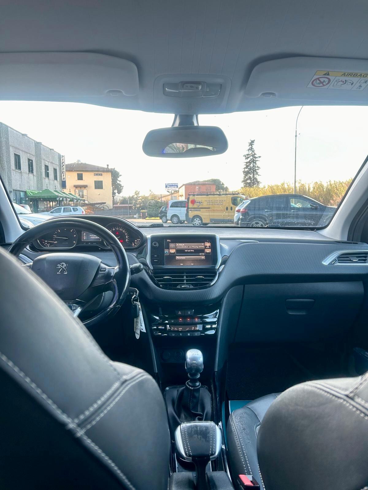 Peugeot 2008 BlueHDi 120 S&S Allure