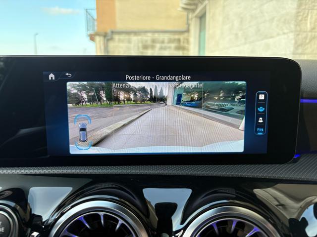 MERCEDES-BENZ A 180 d Automatic AMG Line Premium Plus TETTO PACK NIGHT