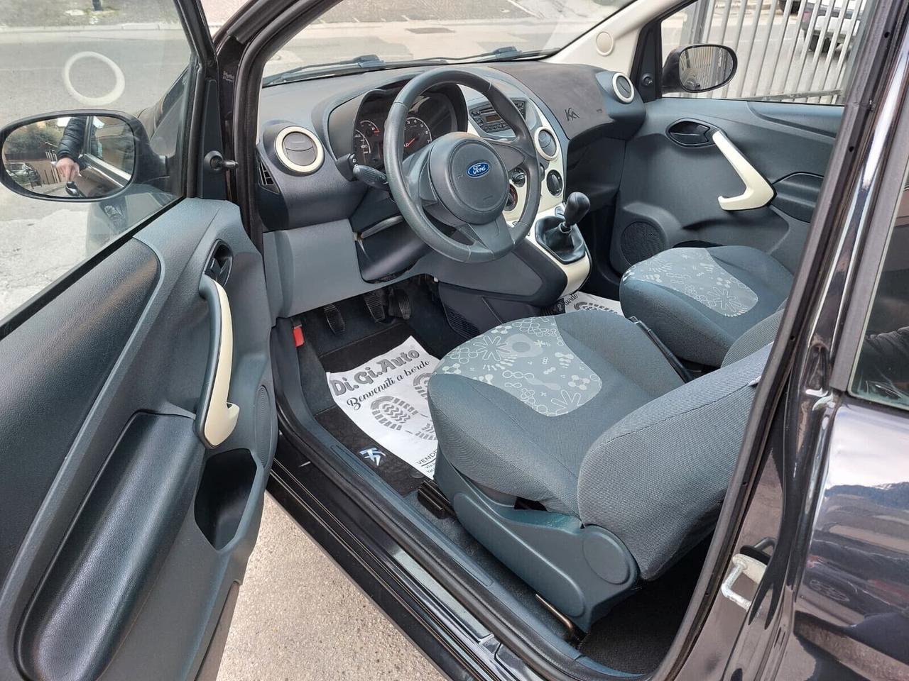 Ford Ka 1.2 8V 69CV Titanium
