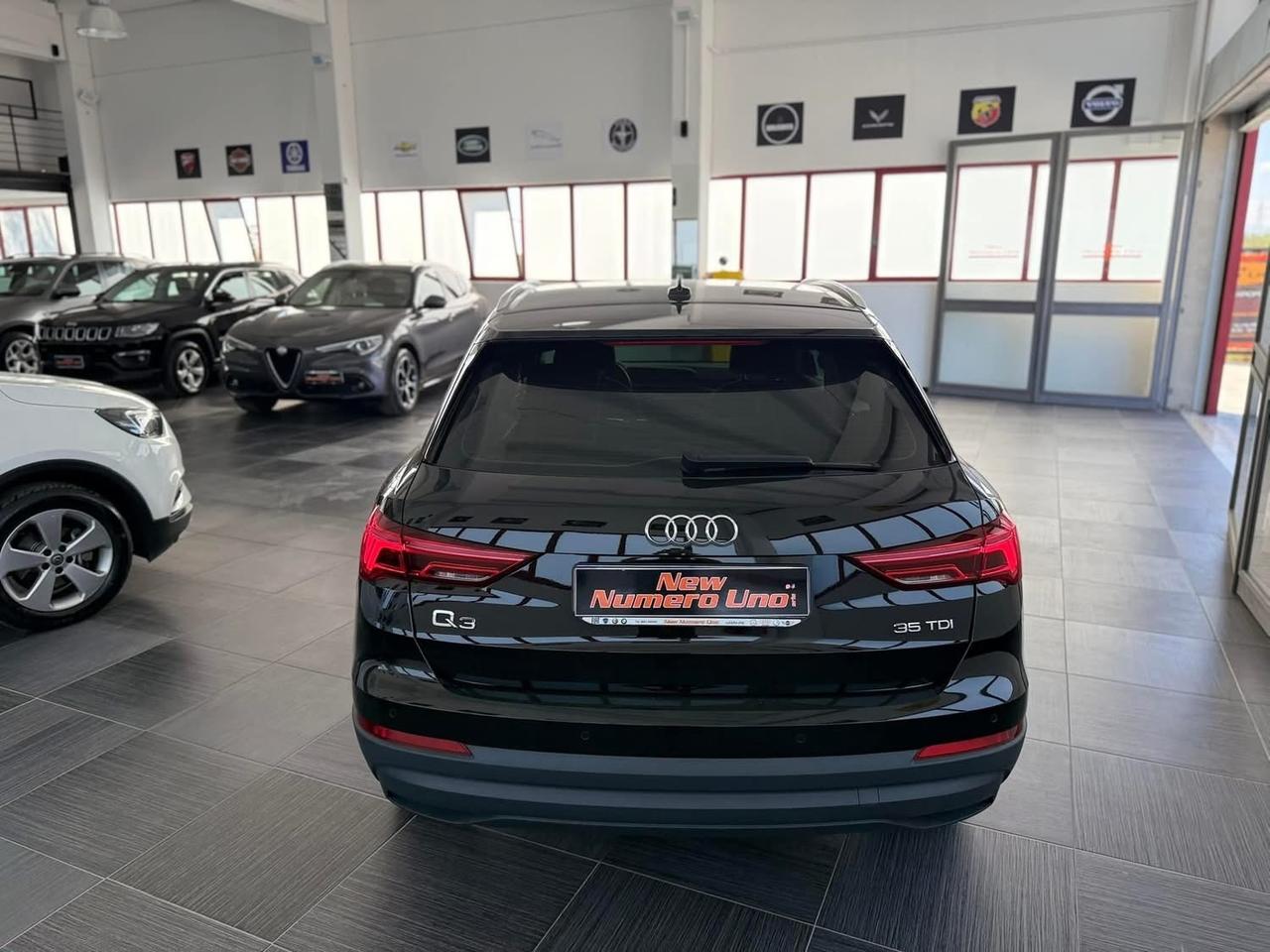 Audi Q3 S-tronic 35 TDI 2.0 Sport 150cv 2019