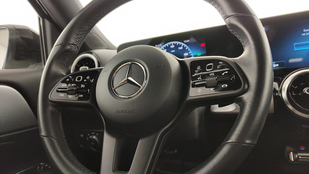 Mercedes-Benz GLB 200 d Business Extra auto