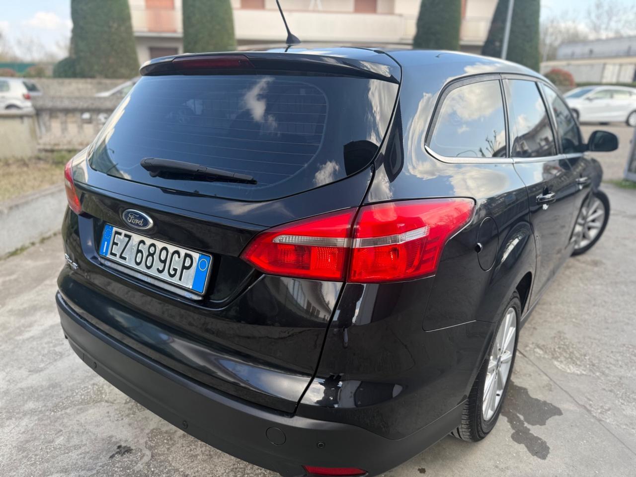 Ford Focus 1.5 TDCi TITANIUM NEOPAT. 2015 EURO 6