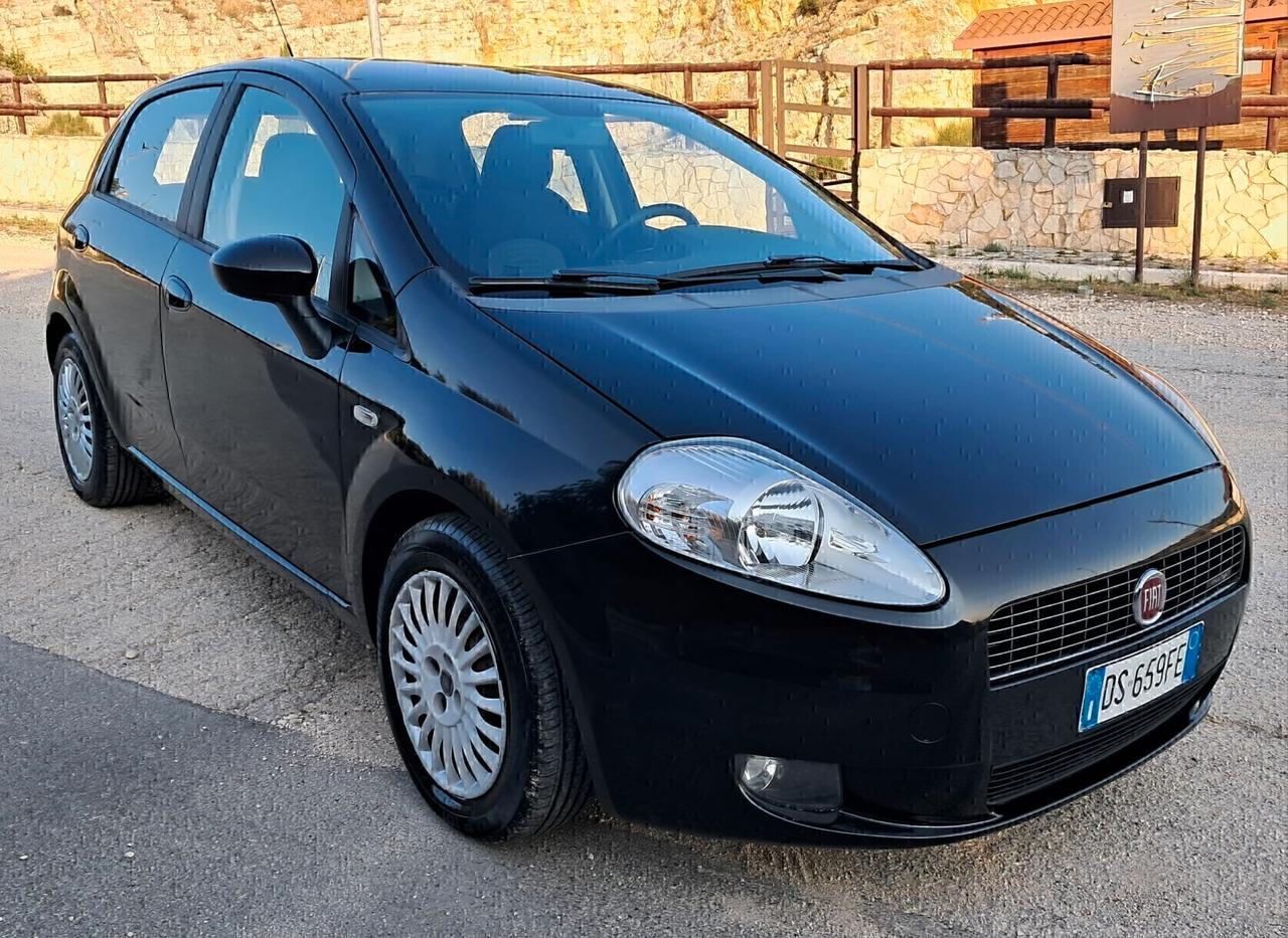 Fiat Grande Punto Grande Punto 1.3 MJT 90 CV 5 porte Dynamic (Gancio Traino)