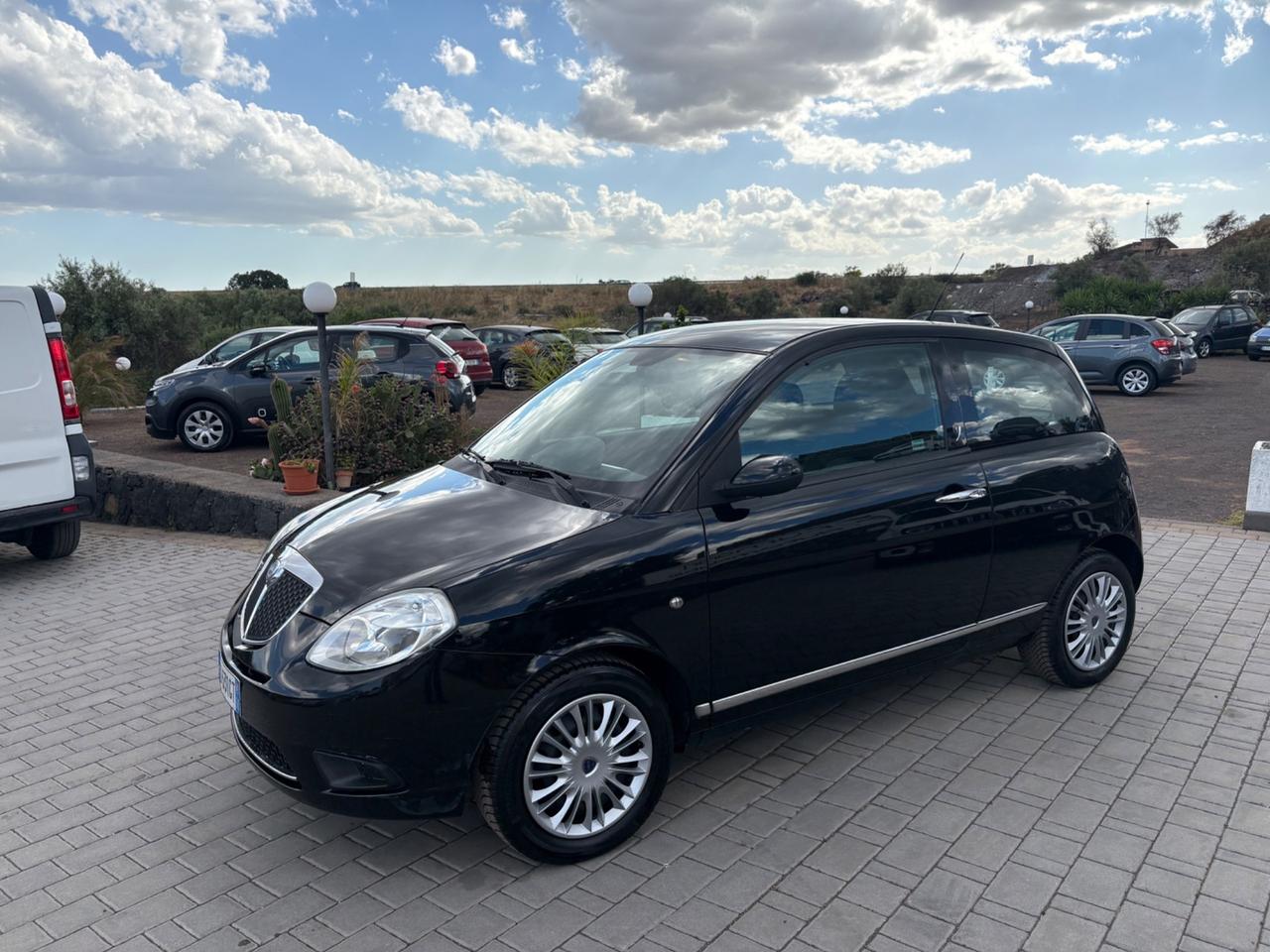 Lancia Ypsilon 1.2 Oro Neopatentati