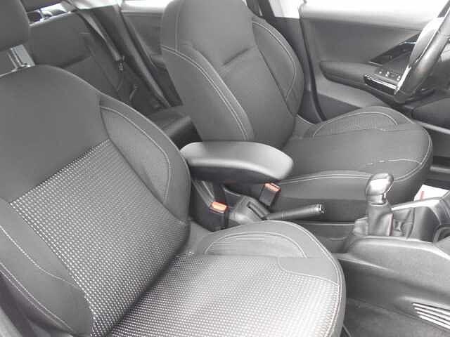 Peugeot 208 HDi 100 5 porte Allure