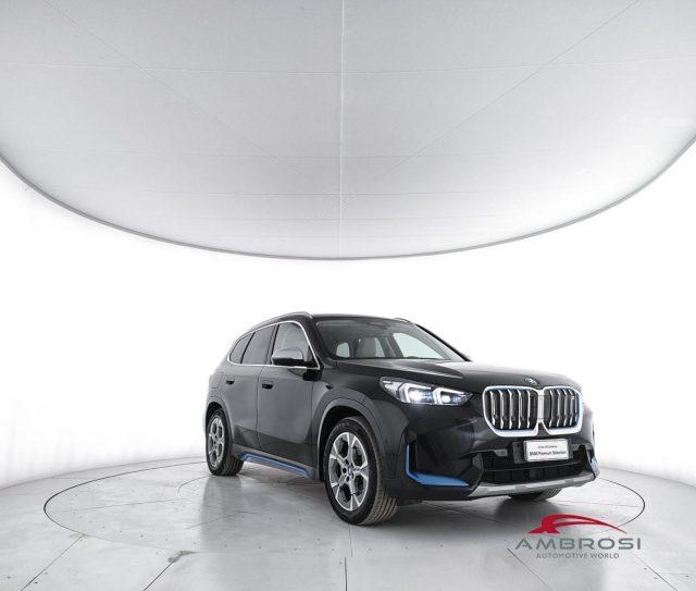 BMW iX1 xDrive30 xLine Comfort Travel package