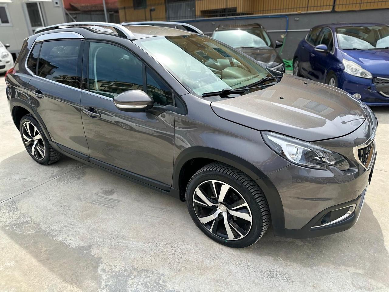 Peugeot 2008 BlueHDi 100 S&S Black Matt