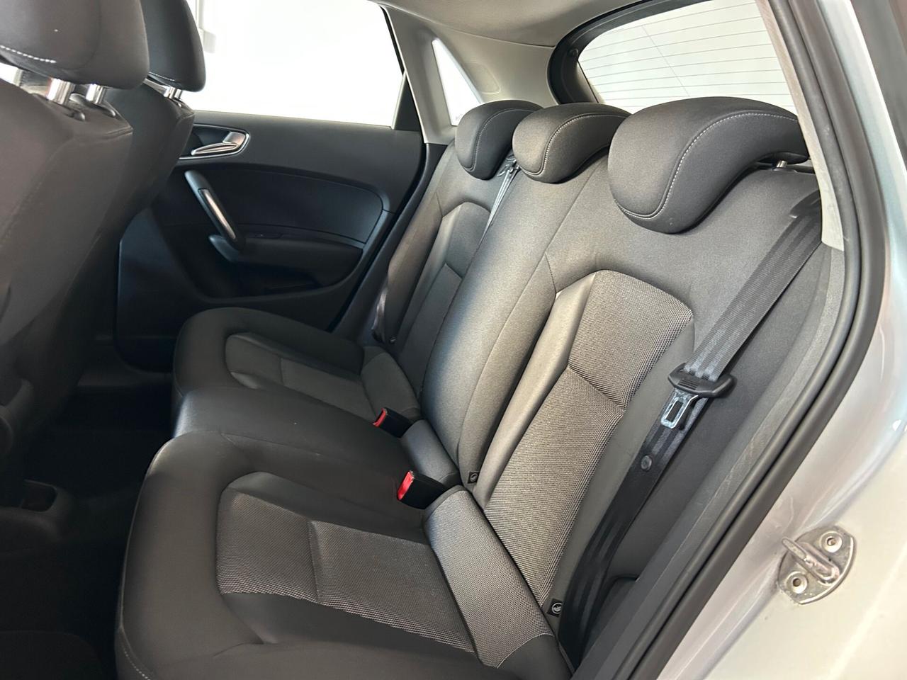 Audi A1 1.6 TDI S tronic Ambition