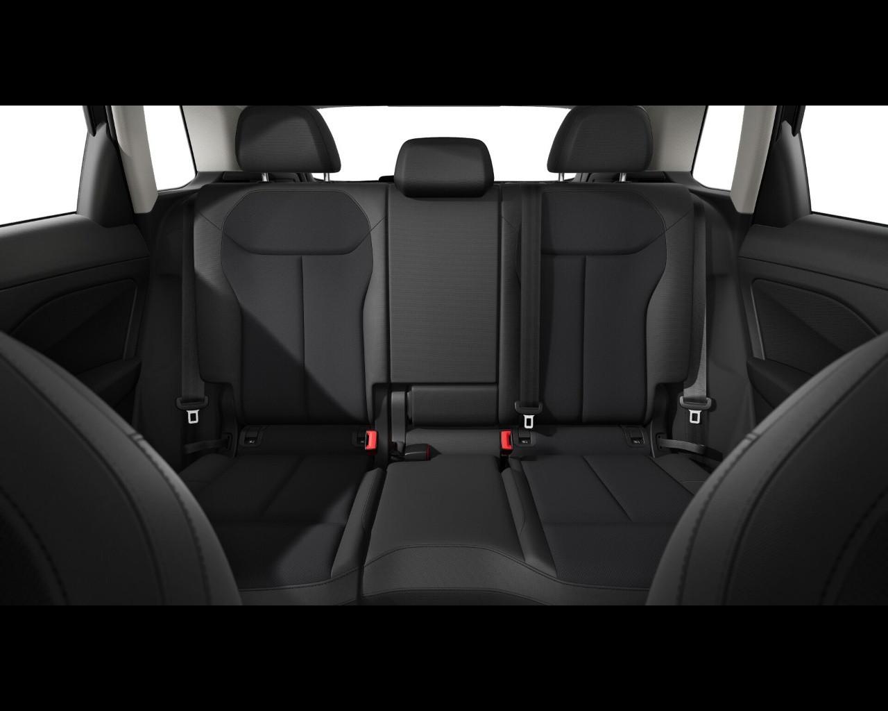 AUDI Audi Q3 SUV Business Advanced e-hybrid 200 kW S tronic