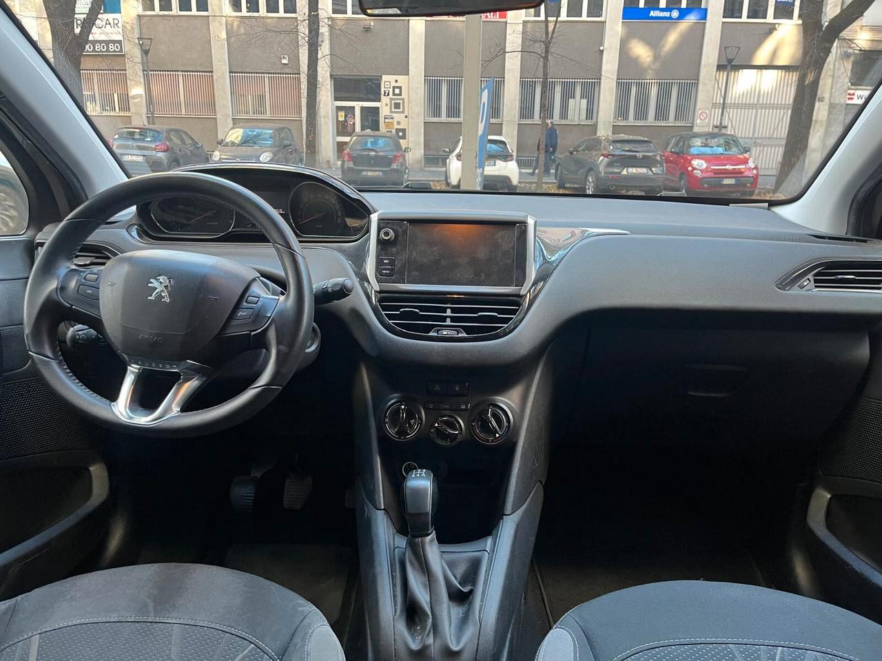Peugeot 208 1.4 HDi 68 CV 3 porte Access
