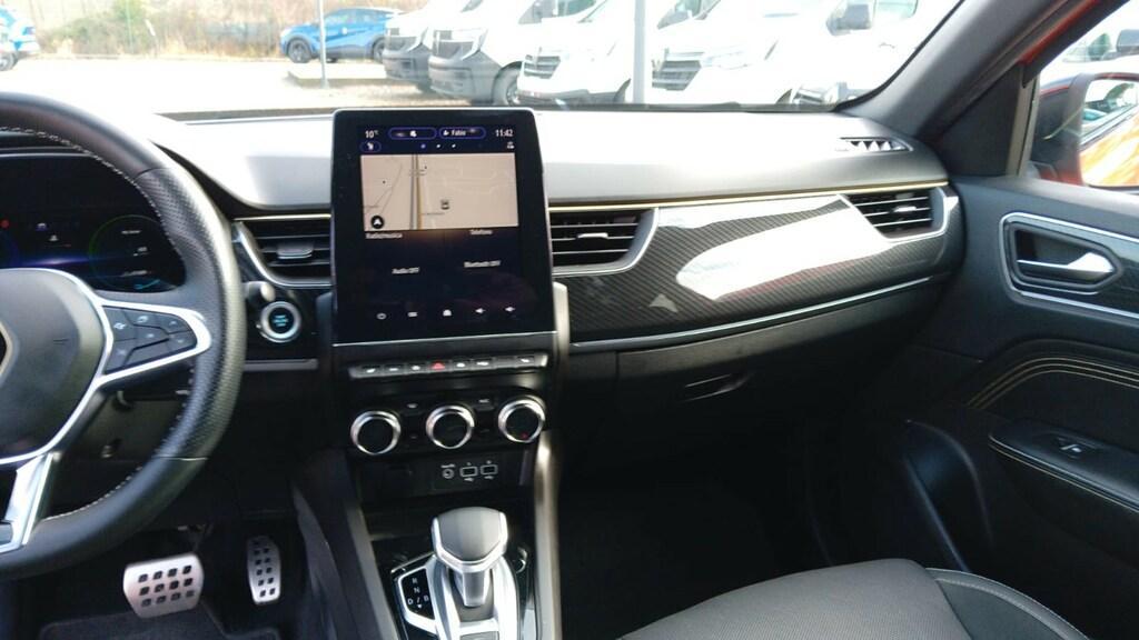 Renault Arkana 1.6 E-TECH Hybrid Engineered Auto