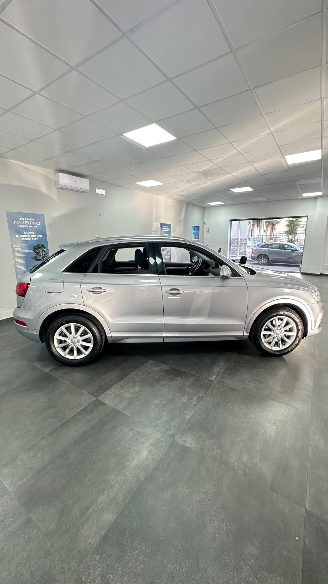 Audi Q3 2.0 TDI 150 CV Business