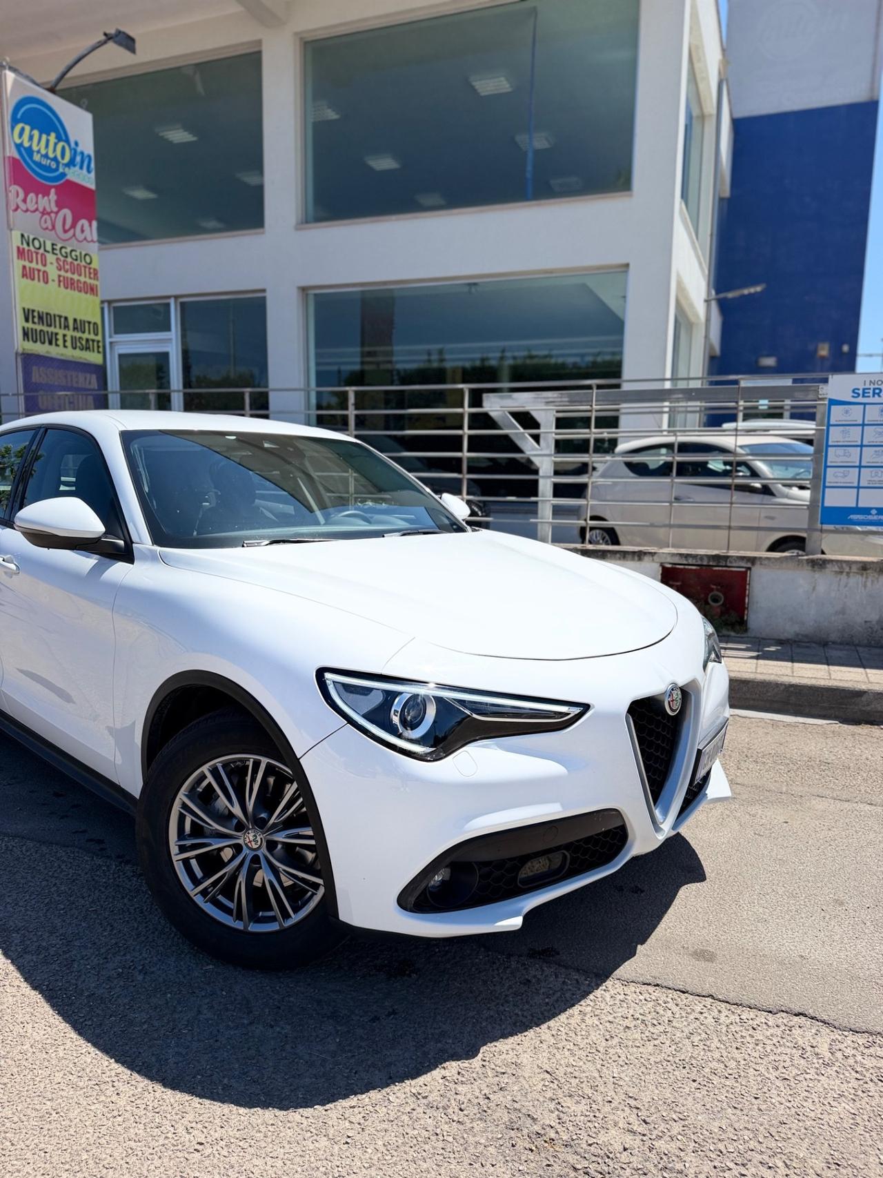 Alfa Romeo Stelvio 2.2 Turbodiesel 160 CV AT8 RWD Business