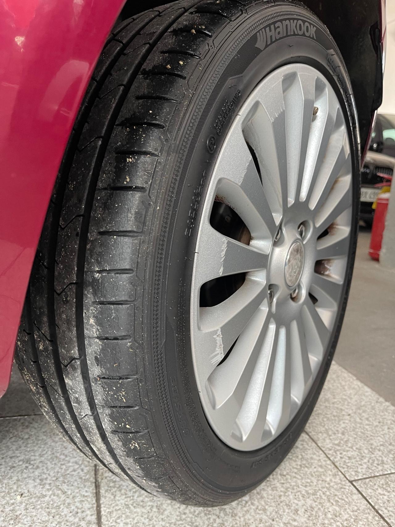 Ford Fiesta 1.4 3 porte Bz.- GPL Titanium