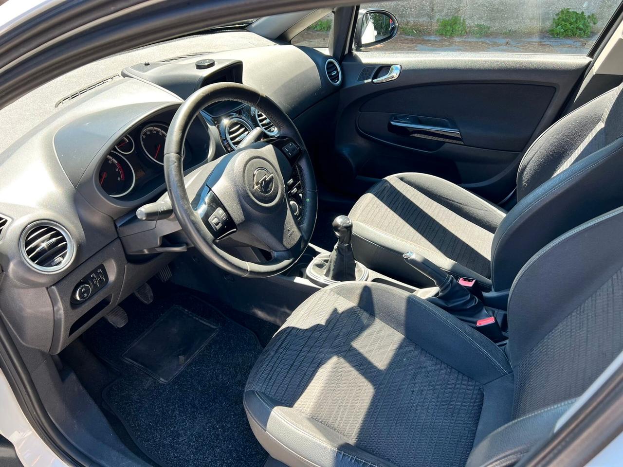 OPEL CORSA 1.2 GPL TECH Edition - 2014