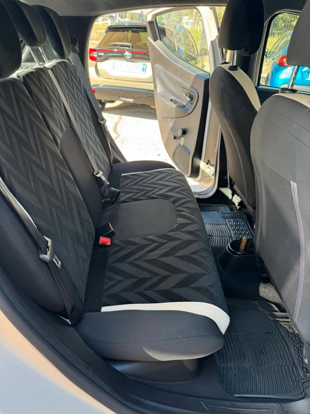 LANCIA YPSILON 1.2 BENZINA E GPL ECOCHIC UNICO PROPRIETARIO