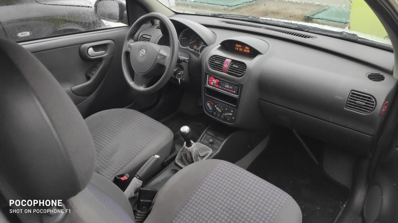 Opel Corsa 1.0 benzina neopatentati 2003