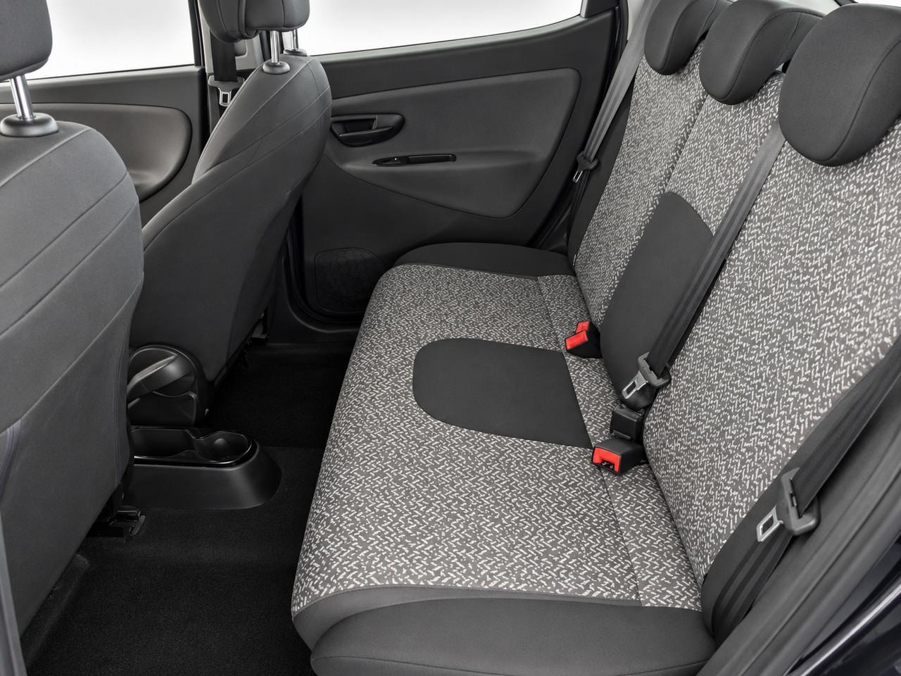 LANCIA Ypsilon III 2021 - Ypsilon 1.0 firefly hybrid Silver Plus s&s 70cv