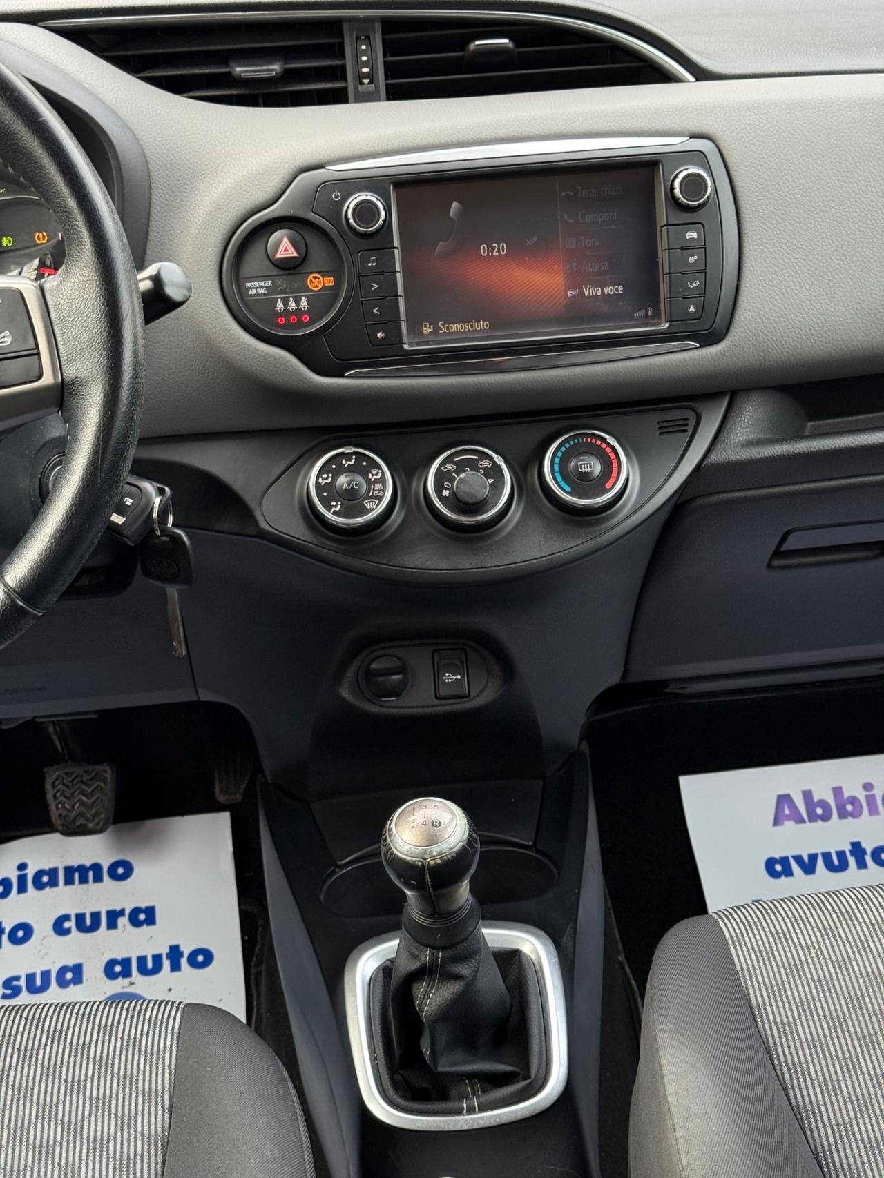 Toyota Yaris 1.0 5 porte Lounge