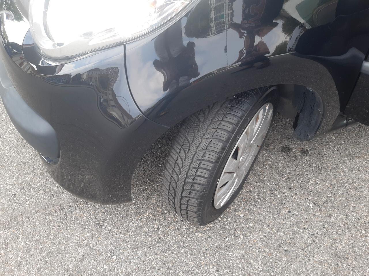 Citroen C1 1.0 5 porte airdream AMIC1