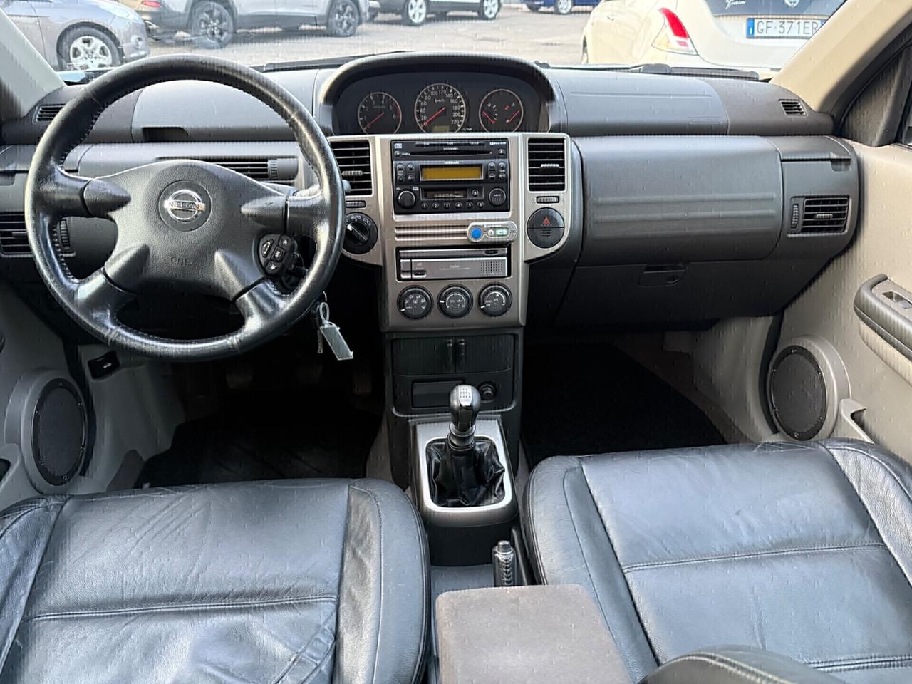 Nissan X-Trail 2.2 dCi Elegance