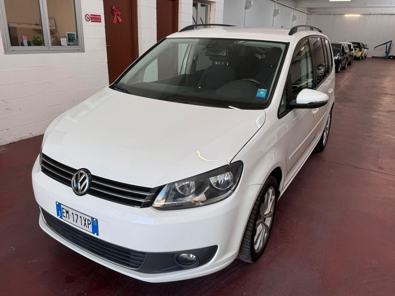Volkswagen Touran 1.6 7 POSTI AUTOMATICA TDI DSG Comfortline neopat