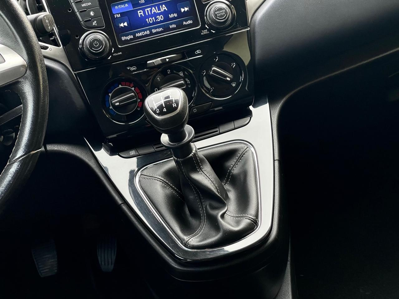Lancia Ypsilon 1.2 69 CV 5 porte Mya