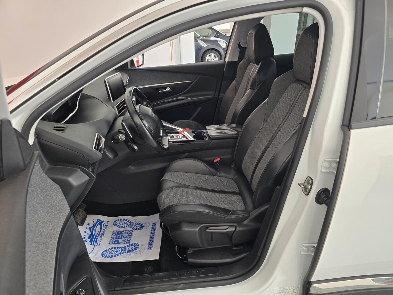 Peugeot 3008 BlueHDi 120 S&S Allure