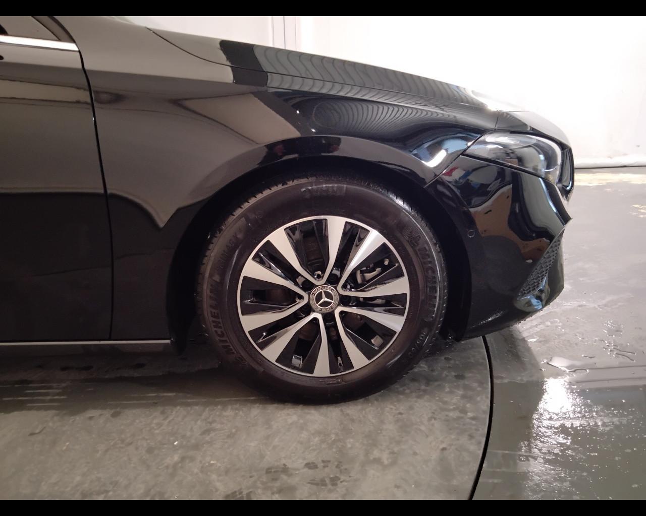 Mercedes-Benz Classe A - W177 2023 - A 180 d Advanced auto