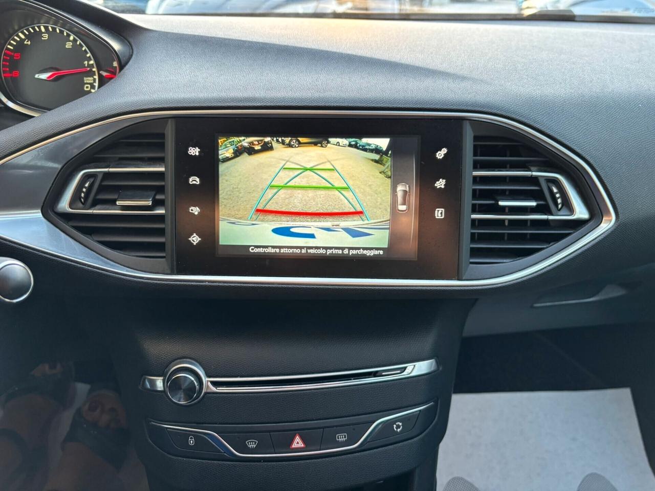 PEUGEOT 308 1.6 HDI - 2014 99000 KM !!!