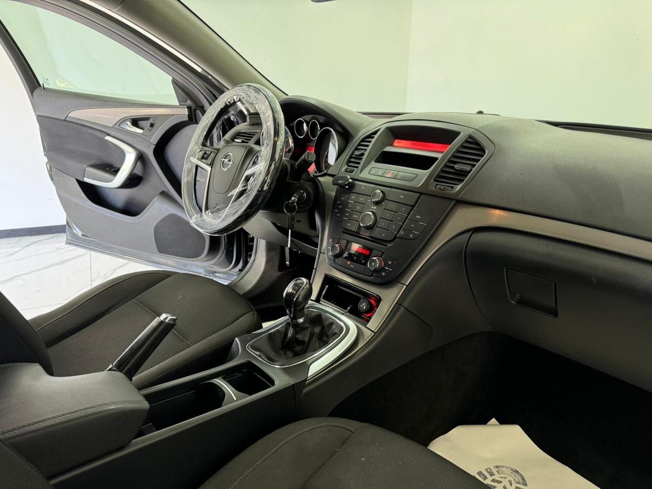 Opel Insignia 2.0 CDTI Sports Tourer -2012