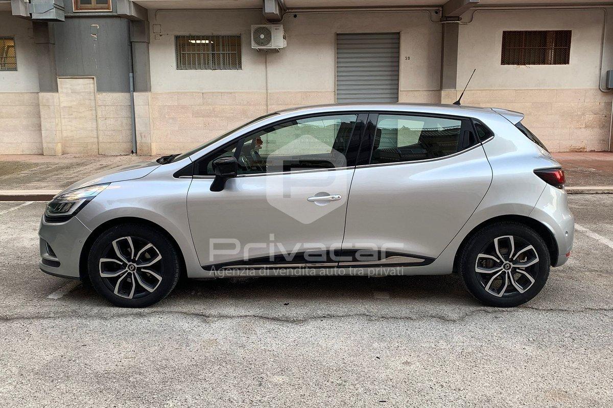 RENAULT Clio TCe 12V 90 CV 5 porte Moschino Intens