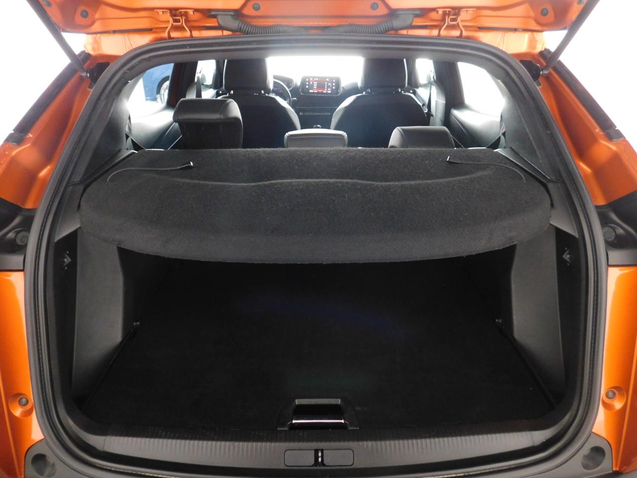 Peugeot 2008 PureTech 100 S&S Allure