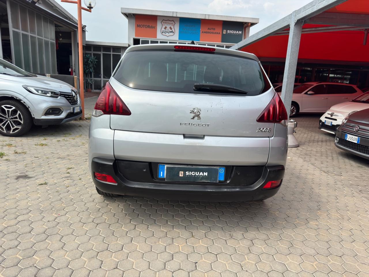 Peugeot 3008 ADATTA A NEOPATENTATI 1.6 VTi 120CV GPL Premium